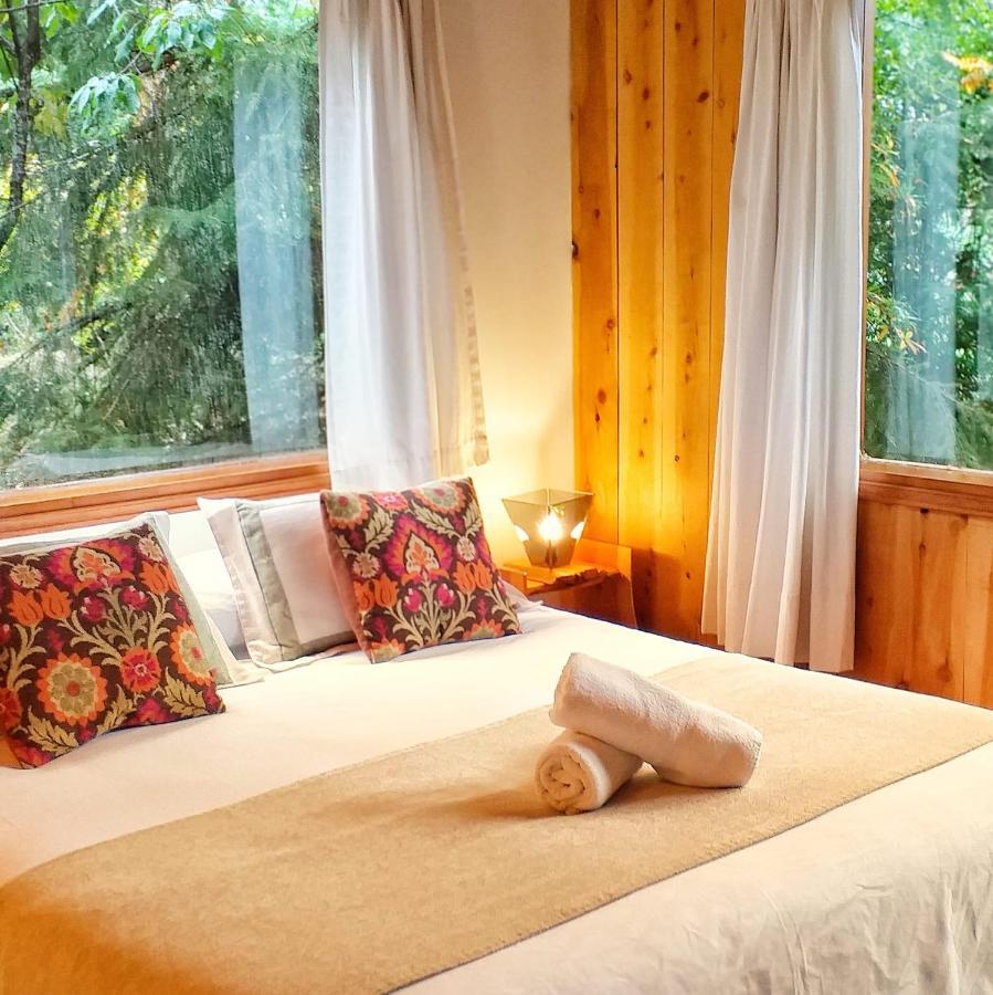 Hosteria Brisas Del Cerro Вілья-Ла-Ангостура Екстер'єр фото
