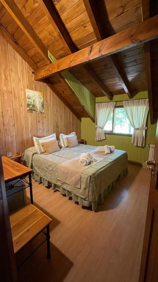 Hosteria Brisas Del Cerro Вілья-Ла-Ангостура Екстер'єр фото