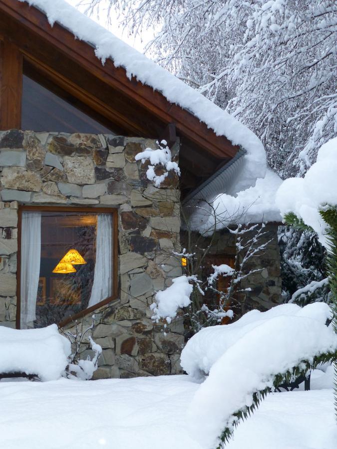 Hosteria Brisas Del Cerro Вілья-Ла-Ангостура Екстер'єр фото