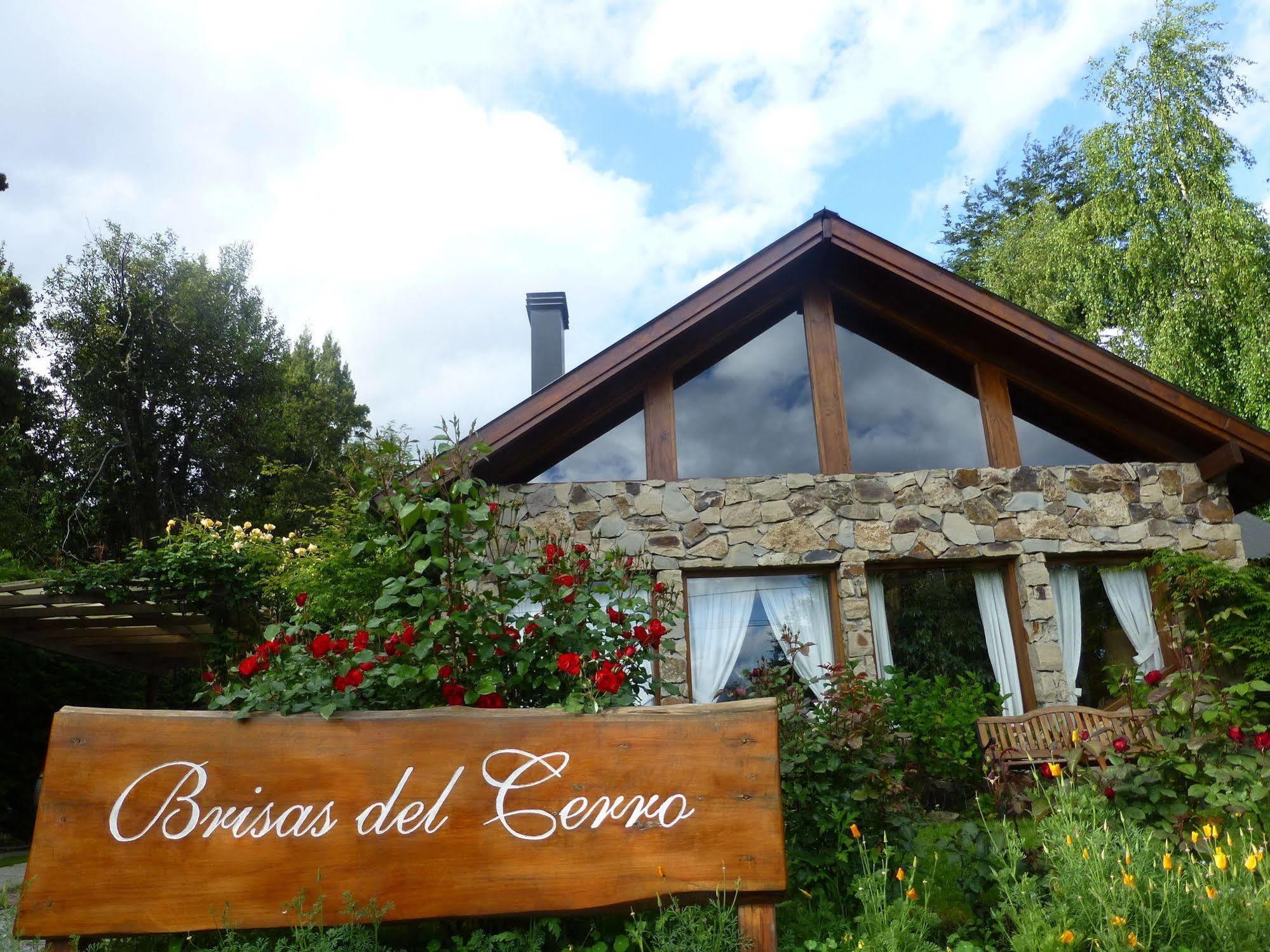 Hosteria Brisas Del Cerro Вілья-Ла-Ангостура Екстер'єр фото