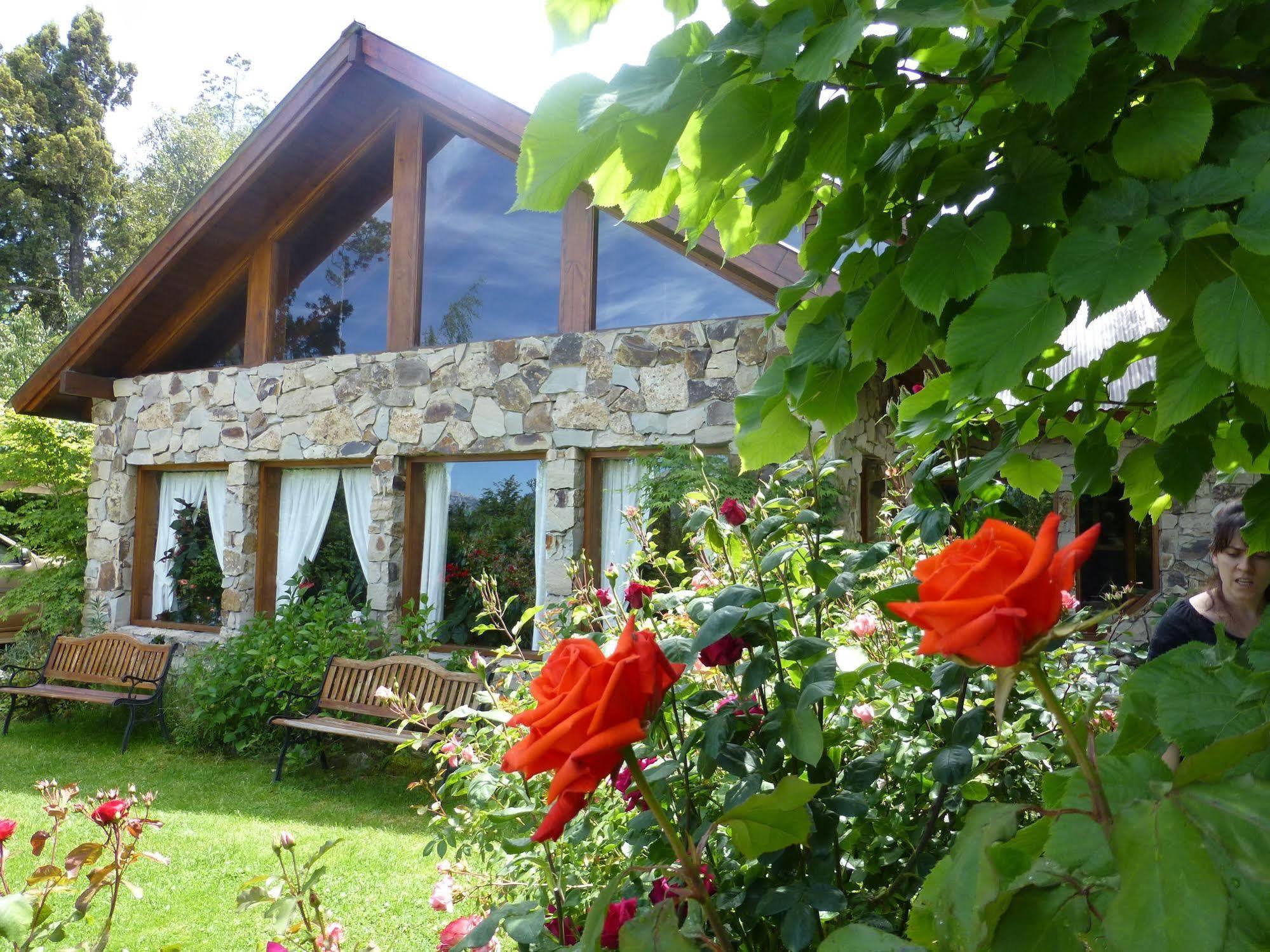 Hosteria Brisas Del Cerro Вілья-Ла-Ангостура Екстер'єр фото