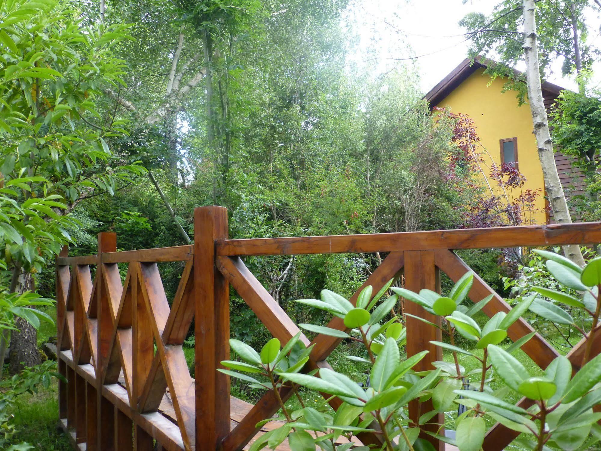 Hosteria Brisas Del Cerro Вілья-Ла-Ангостура Екстер'єр фото